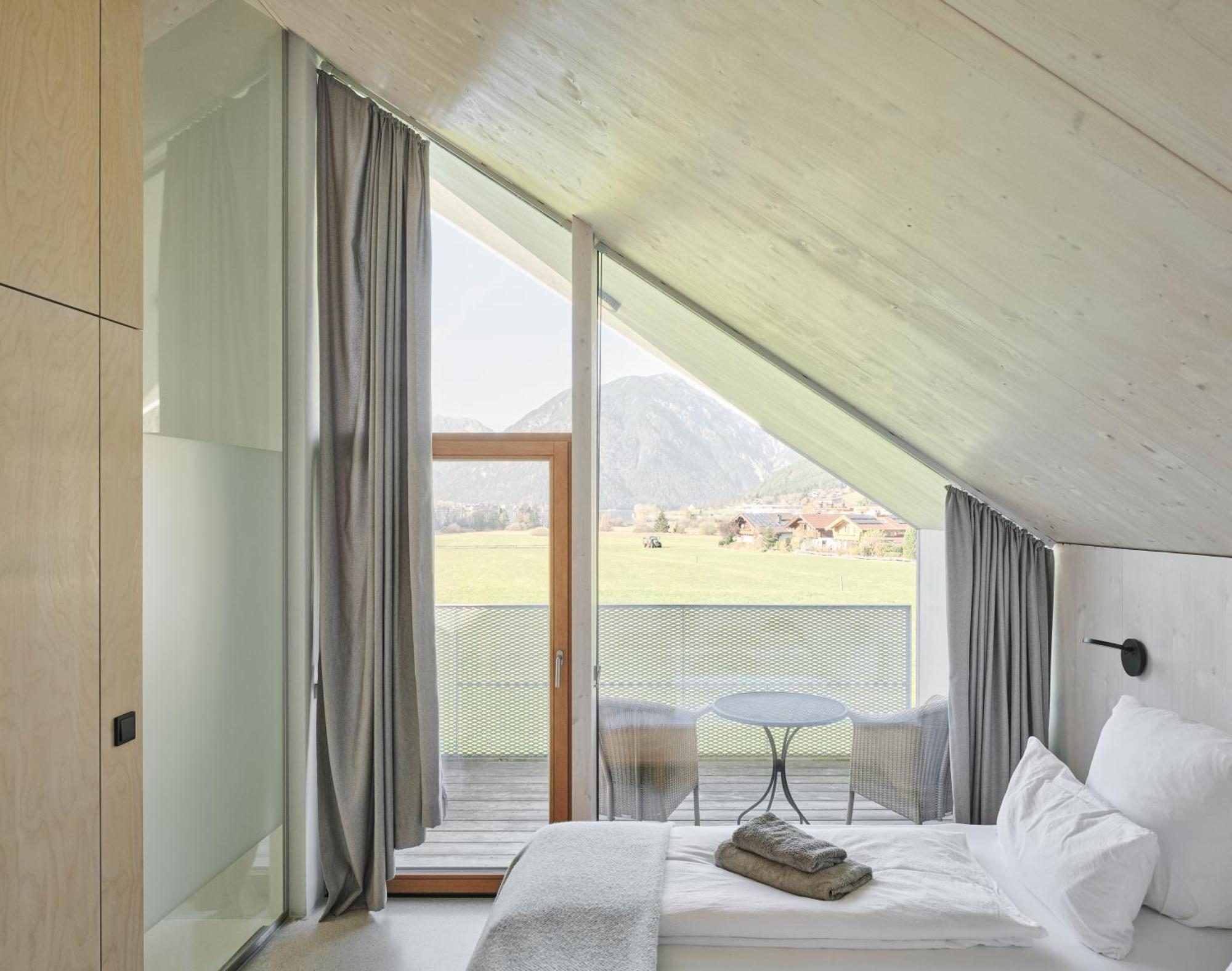 Urban Mountain Chalet With Lake View Maurach  Ngoại thất bức ảnh