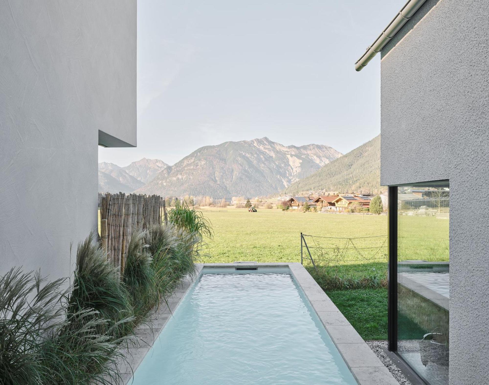 Urban Mountain Chalet With Lake View Maurach  Ngoại thất bức ảnh